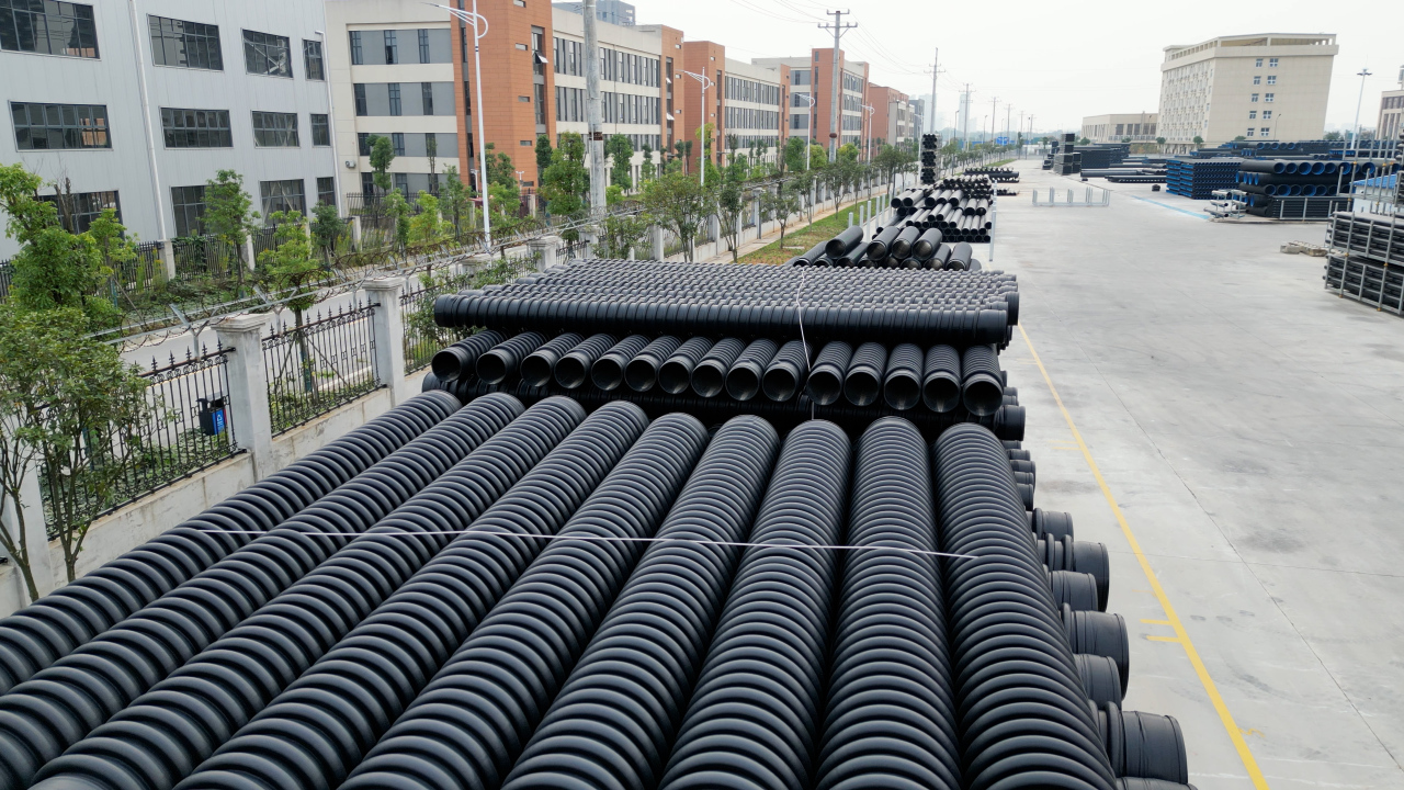 Выберите HDPE Carat Pipe, чтобы открыть новую эру трубопроводной инженерии